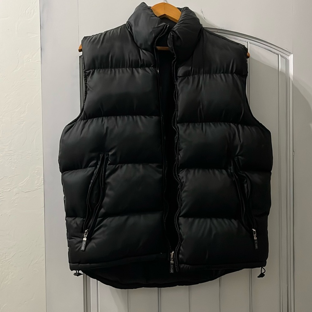 Avalon Sport size large puffy vest